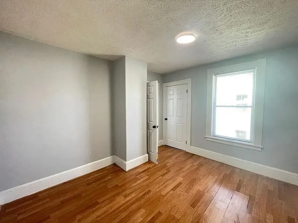 231 Laurel Street Manchester NH 03103