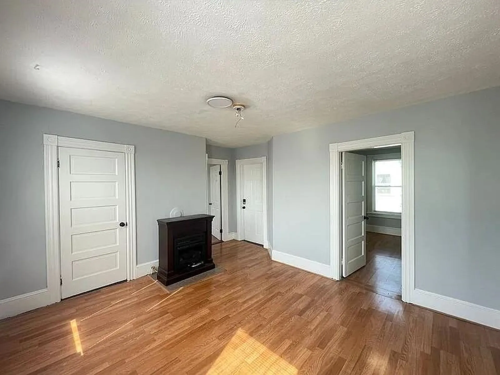 231 Laurel Street Manchester NH 03103