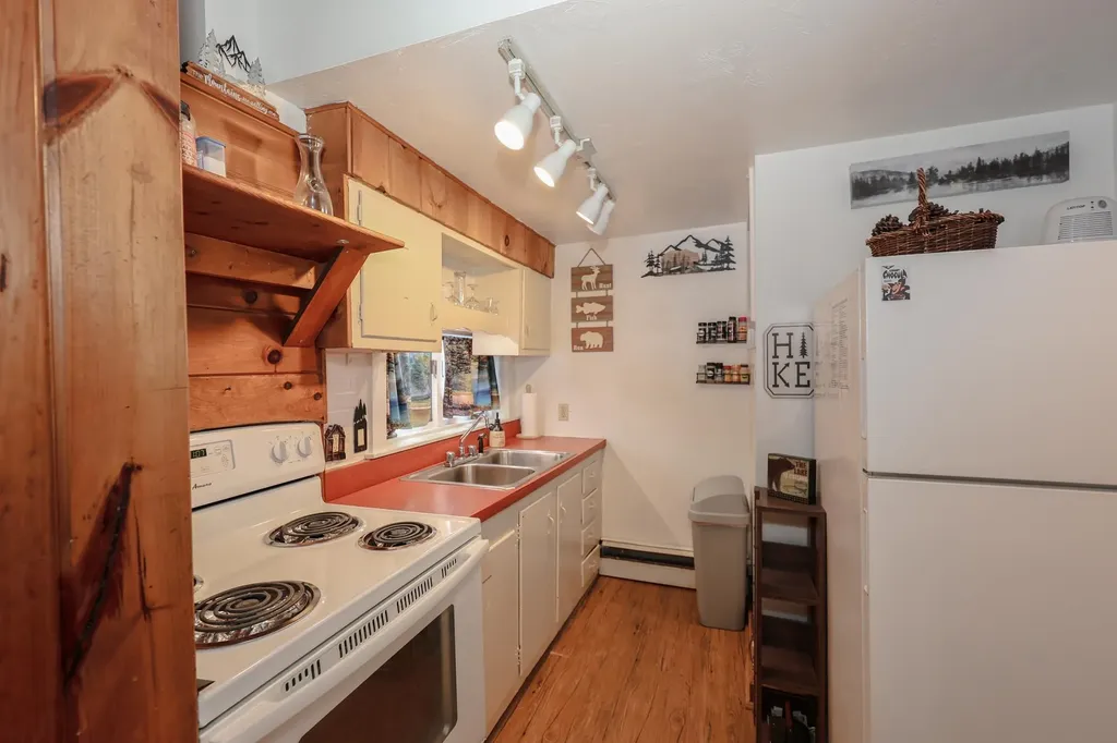 3 Webster Street Plymouth NH 03264