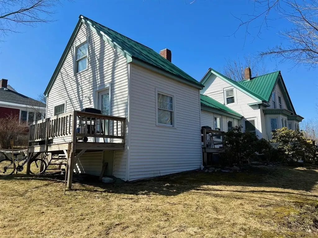 3 Webster Street Plymouth NH 03264