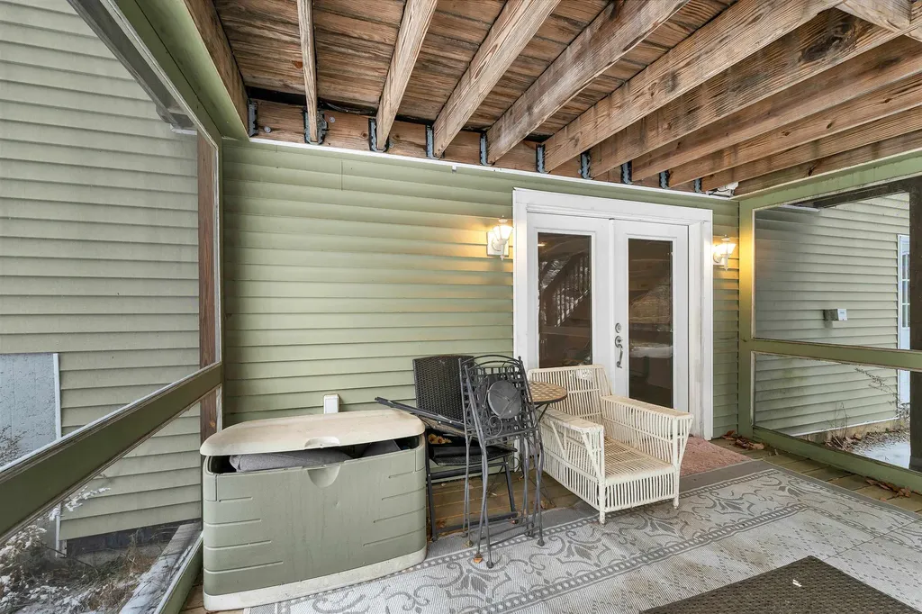 156 Trotting Track Road Wolfeboro NH 03894