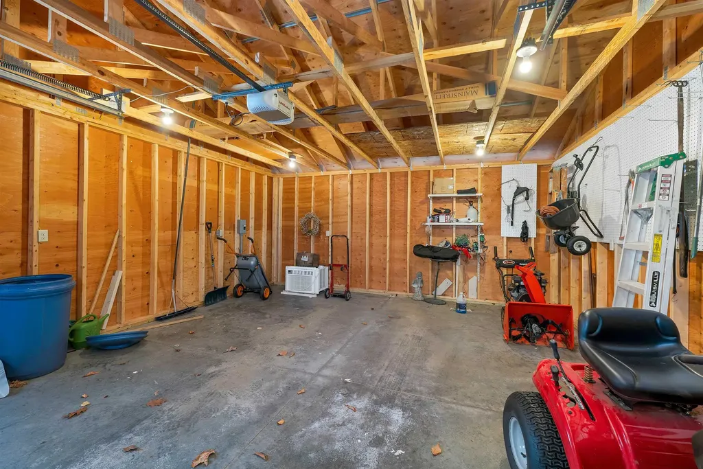 156 Trotting Track Road Wolfeboro NH 03894