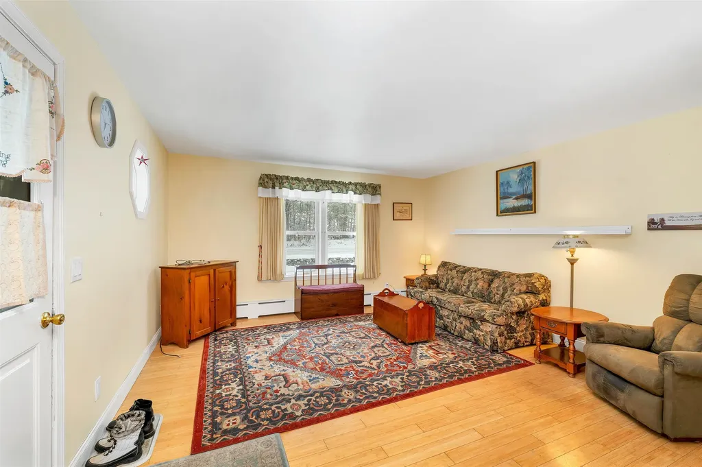 156 Trotting Track Road Wolfeboro NH 03894