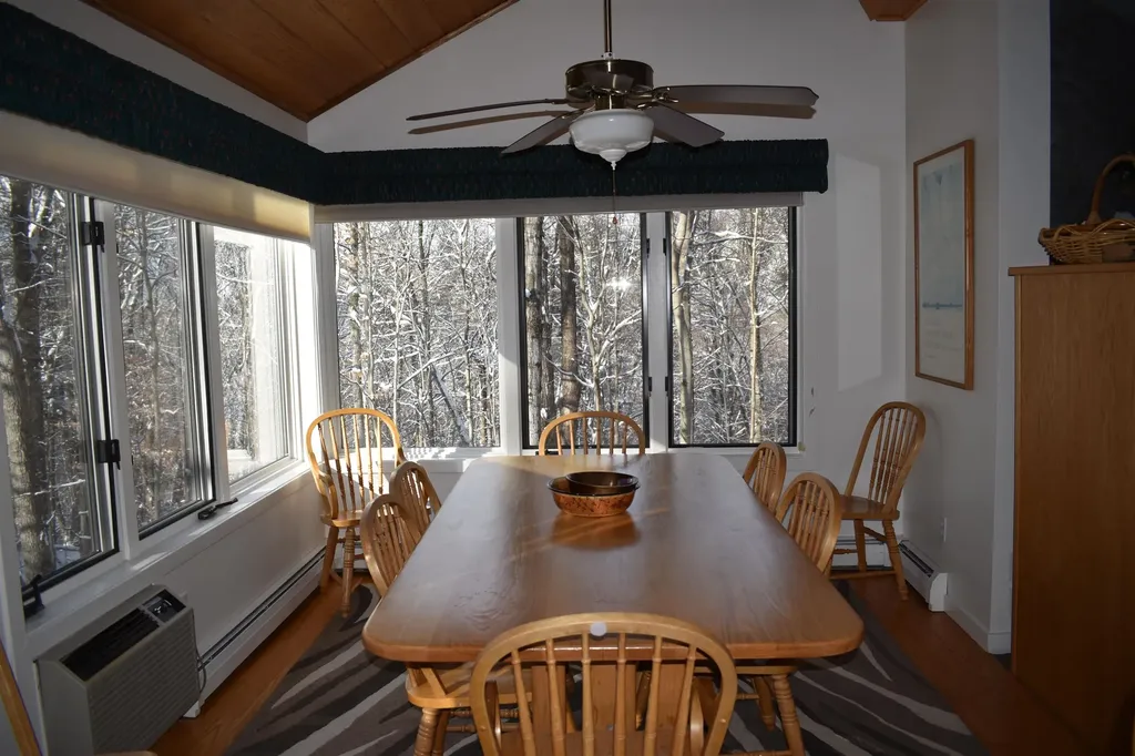 9 Trailside Executive 9 Cambridge VT 05464