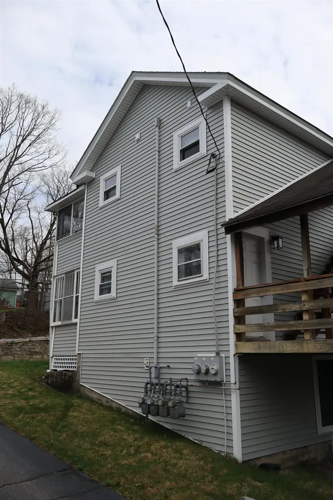 271 Village Street Concord NH 03303-9997