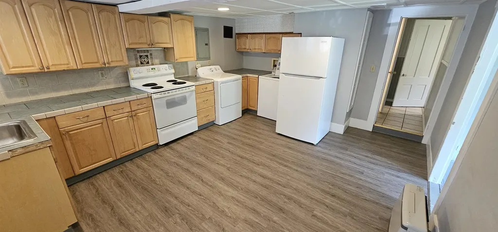 271 Village Street Concord NH 03303-9997