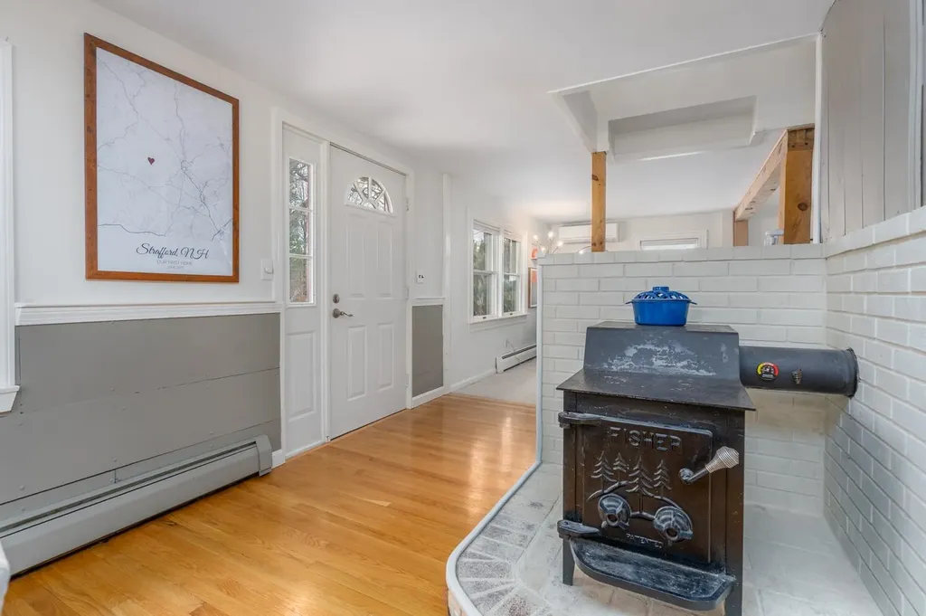 954 Parker Mountain Road Strafford NH 03884