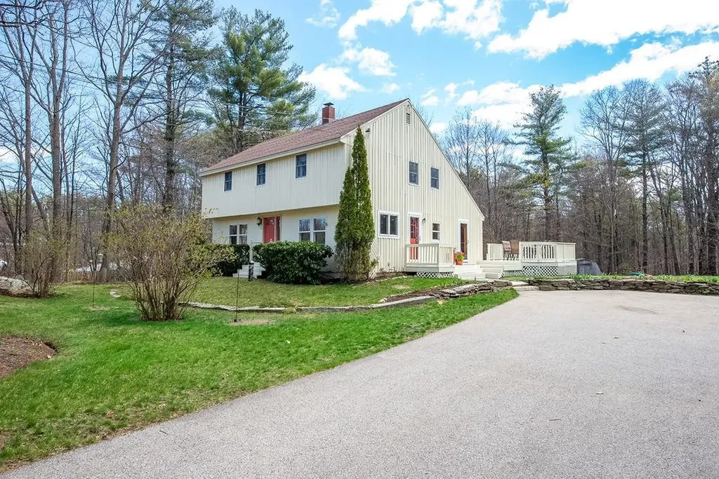 954 Parker Mountain Road Strafford NH 03884