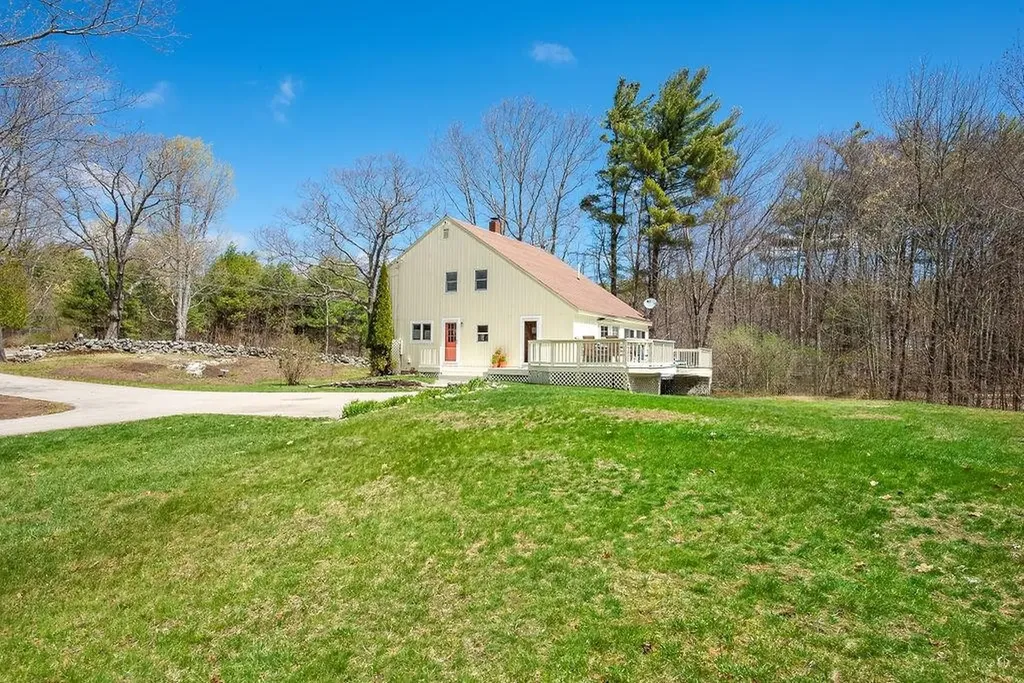 954 Parker Mountain Road Strafford NH 03884