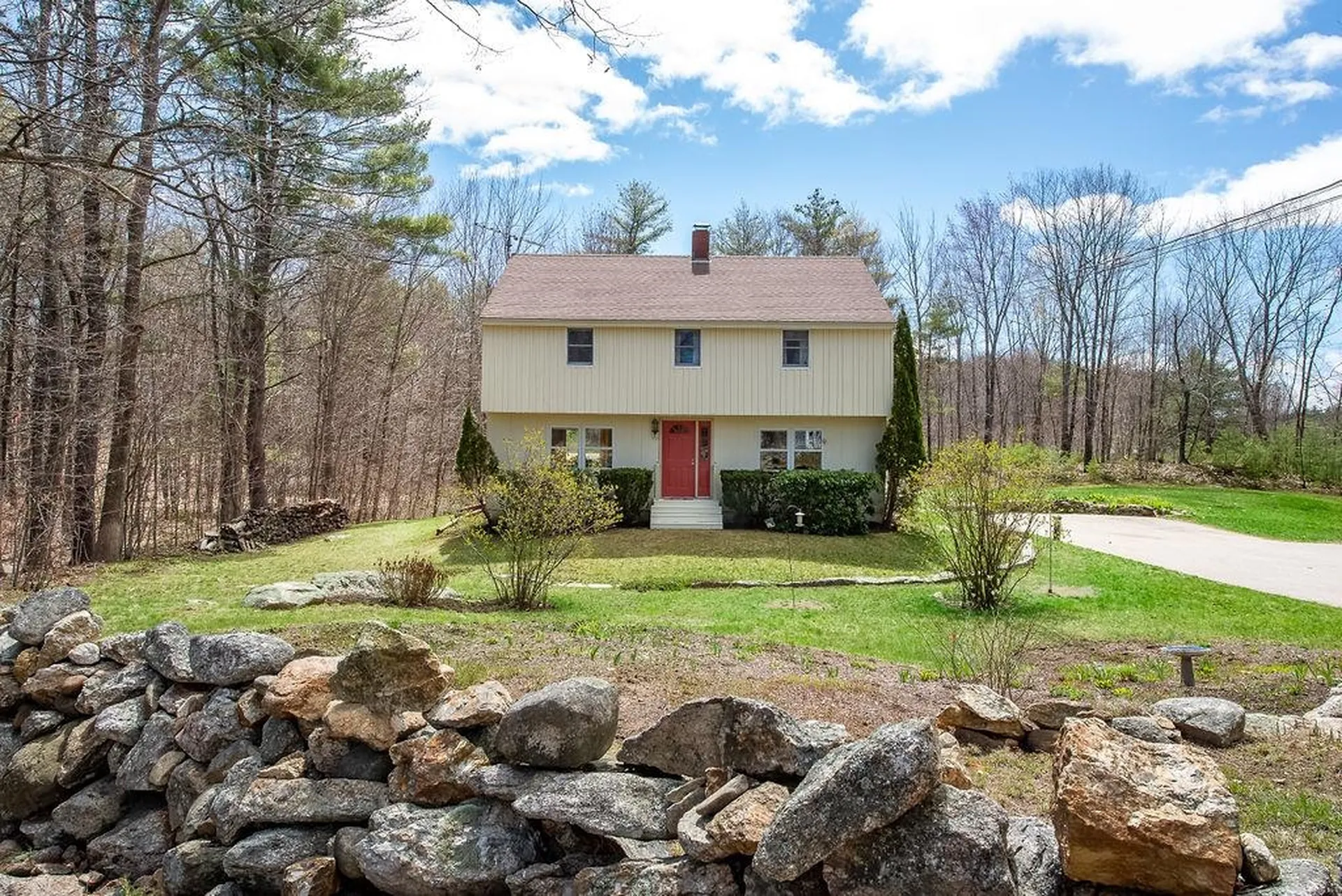 954 Parker Mountain Road Strafford NH 03884