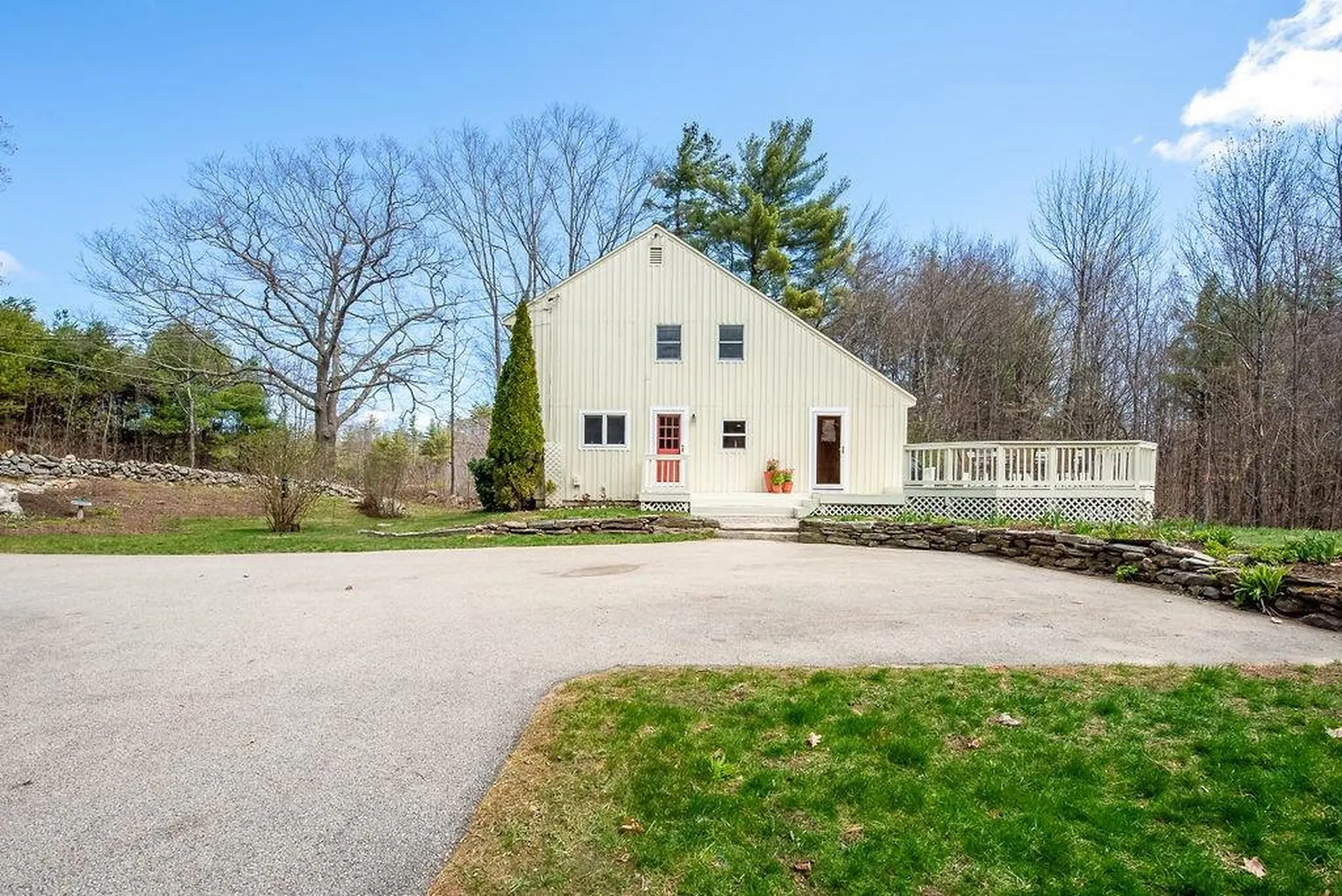 954 Parker Mountain Road Strafford NH 03884