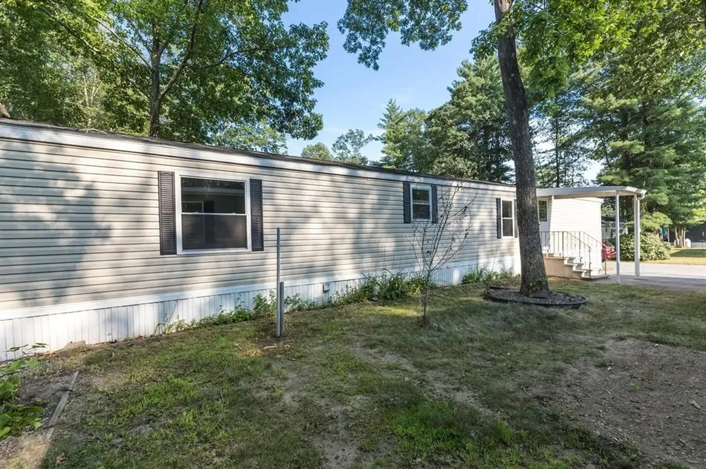 311 Friar Tuck Drive Exeter NH 03833