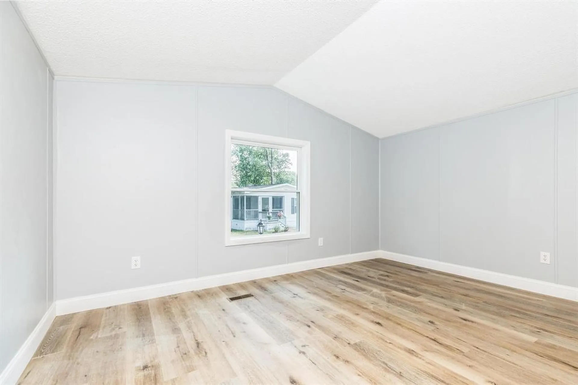 311 Friar Tuck Drive Exeter NH 03833