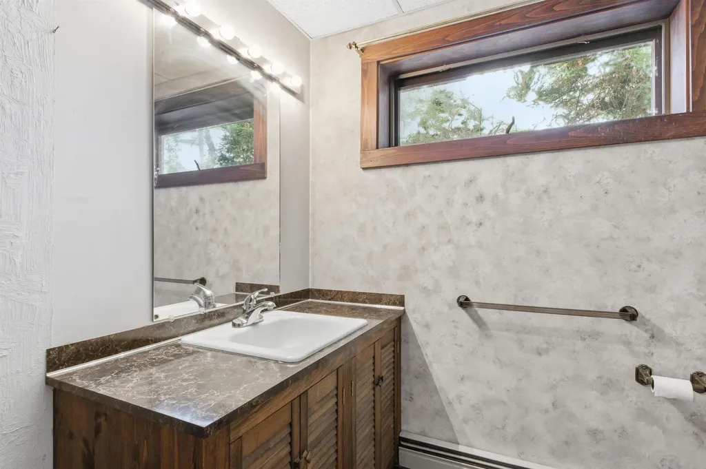 1051 Banister Road West Windsor VT 05089