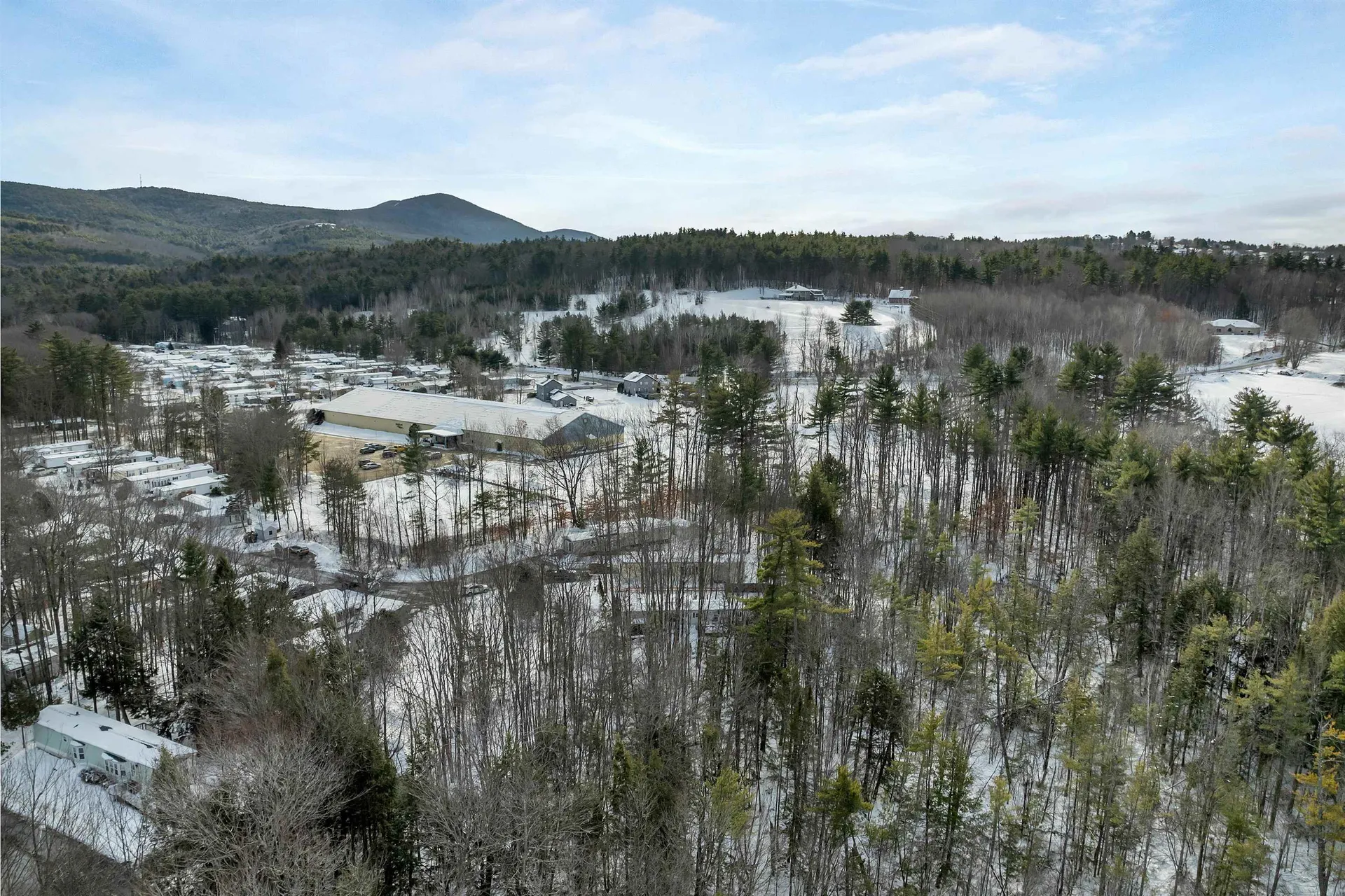 320 Old Lakeshore Road Gilford NH 03249