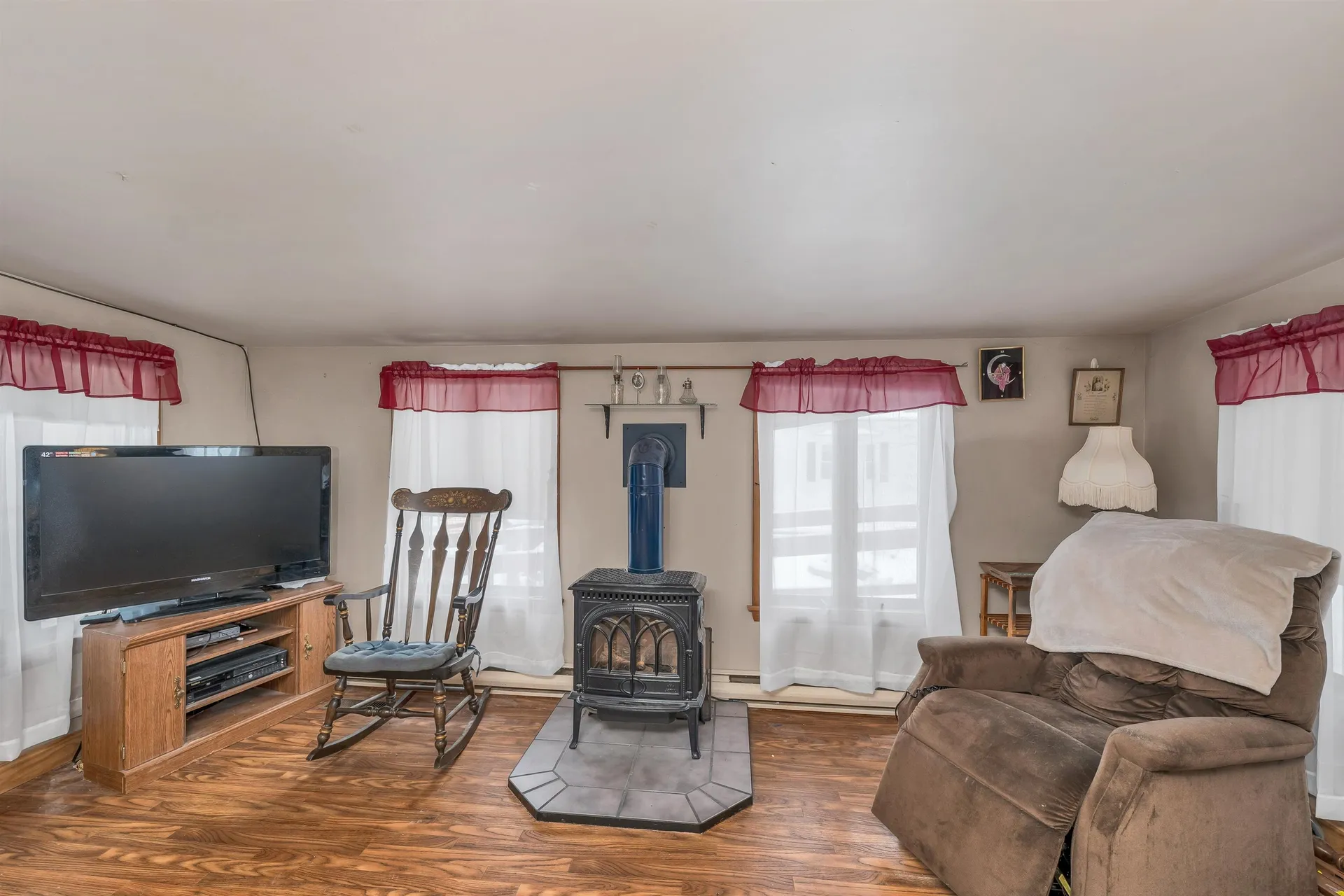 320 Old Lakeshore Road Gilford NH 03249