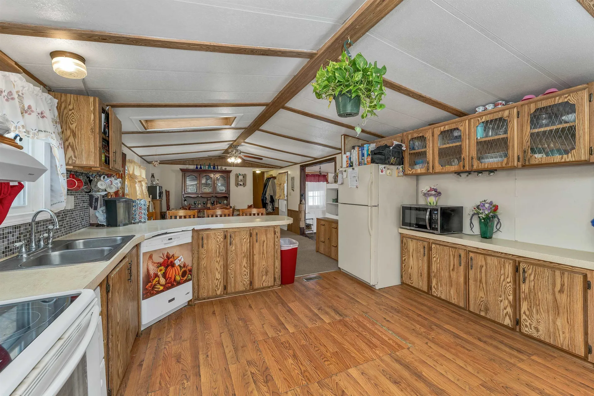 320 Old Lakeshore Road Gilford NH 03249