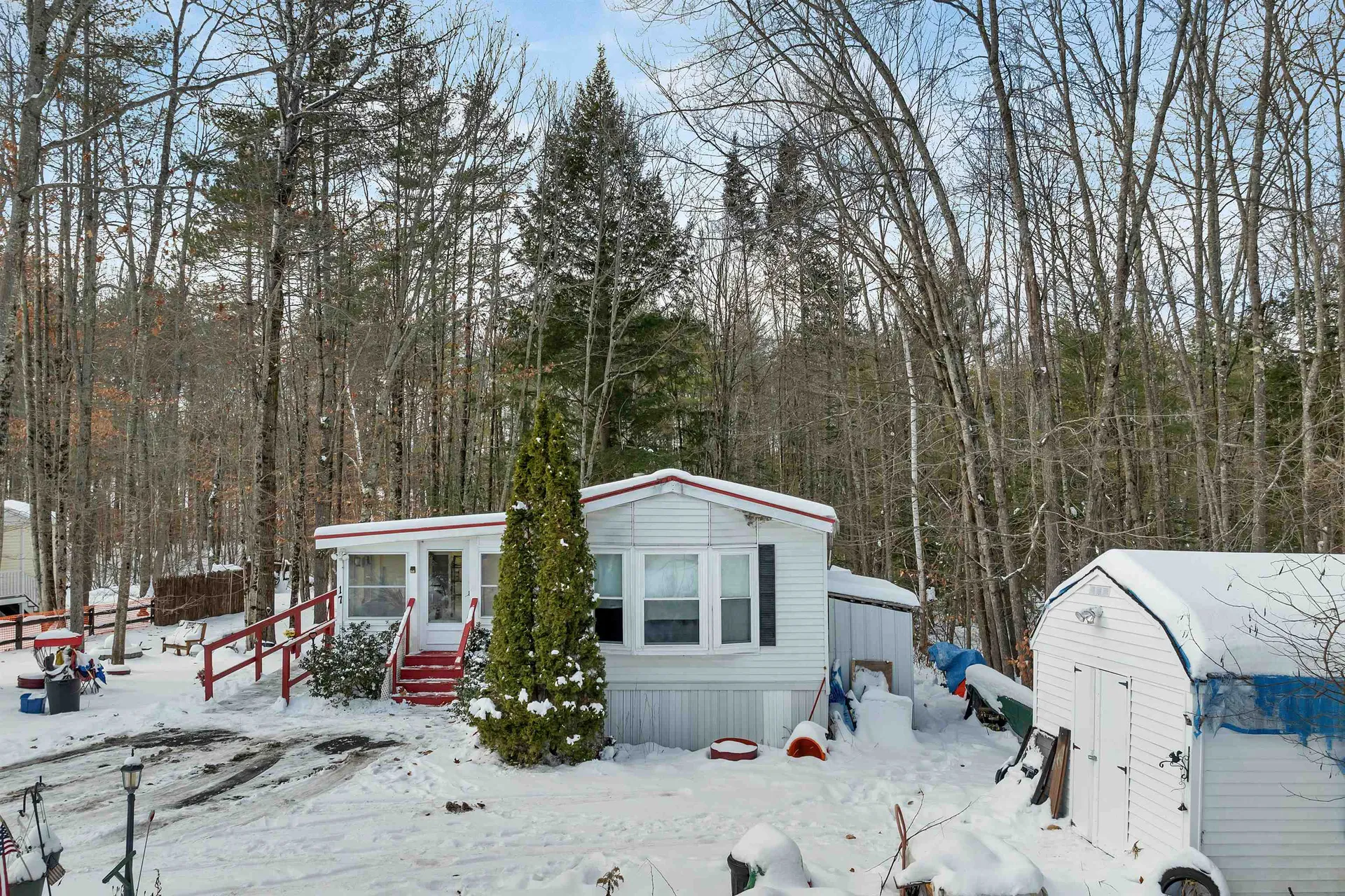 320 Old Lakeshore Road Gilford NH 03249