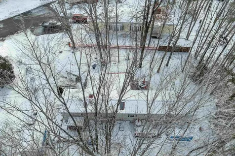 320 Old Lakeshore Road Gilford NH 03249