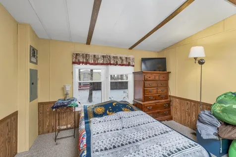 320 Old Lakeshore Road Gilford NH 03249