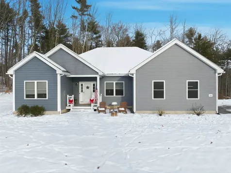 18 Hickorywood Circle Meredith NH 03253