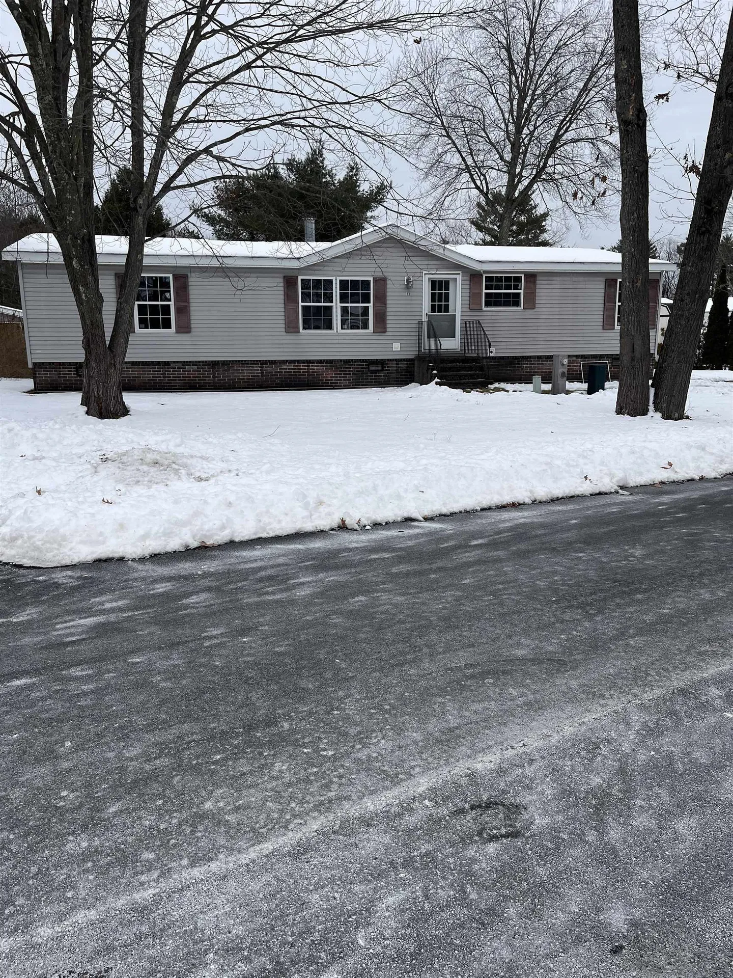 13 South Cranberry Lane Rochester NH 03867