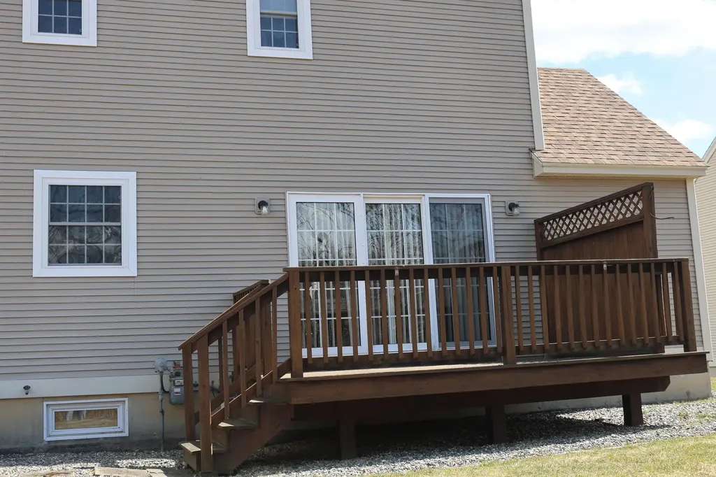 43 Abbey Road Brentwood NH 03833