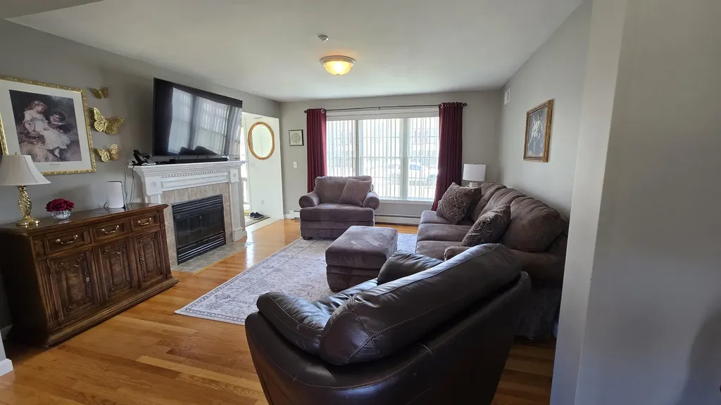 43 Abbey Road Brentwood NH 03833