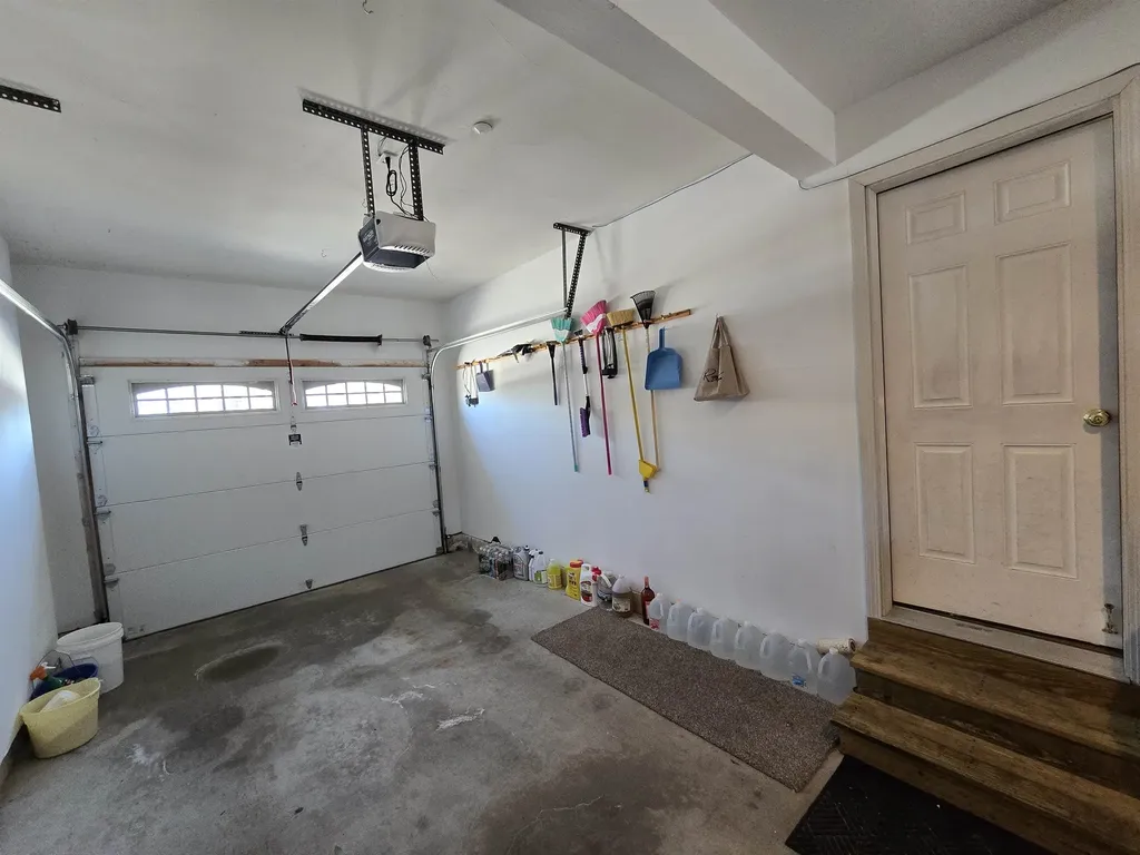 43 Abbey Road Brentwood NH 03833