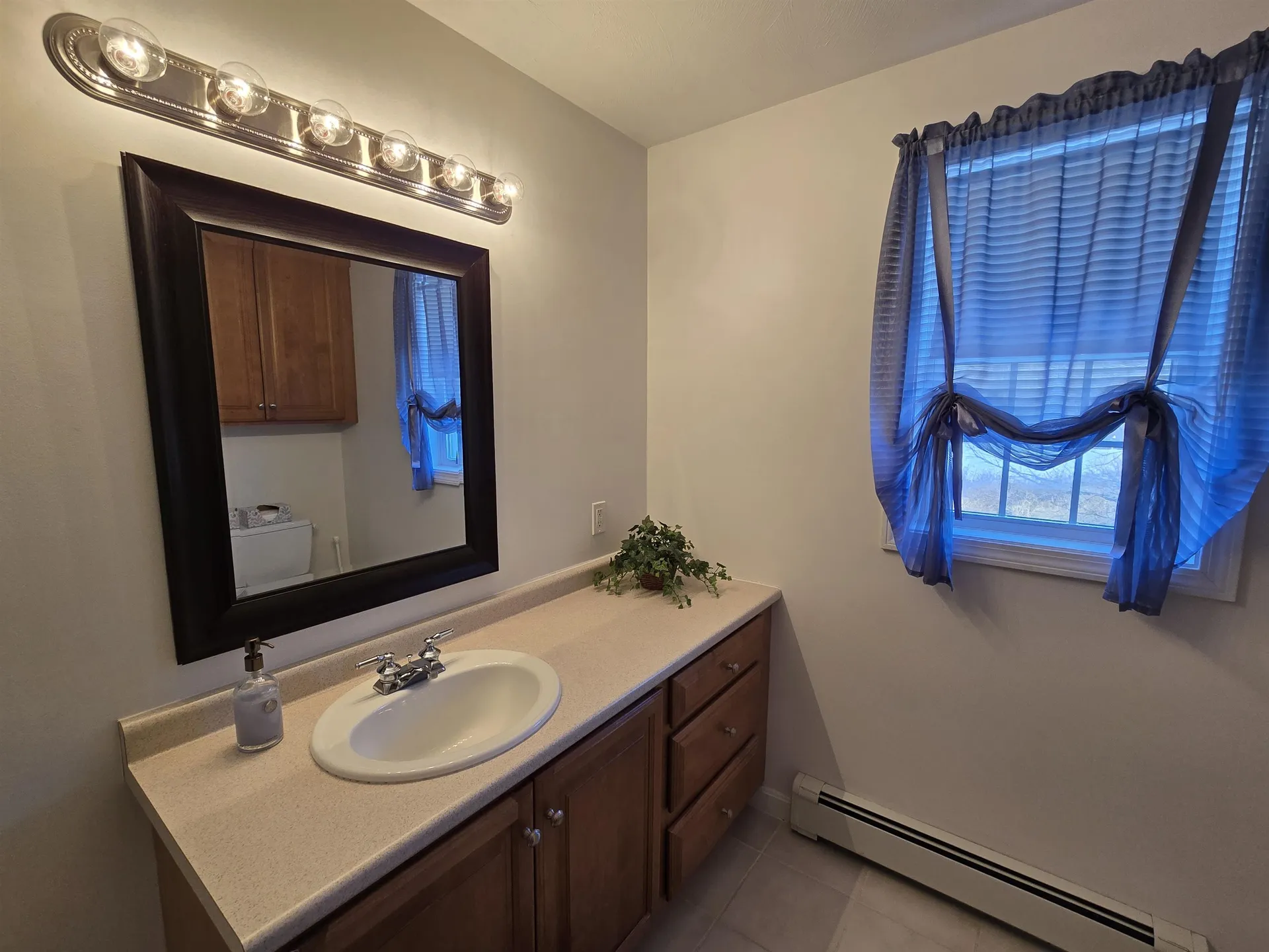 43 Abbey Road Brentwood NH 03833