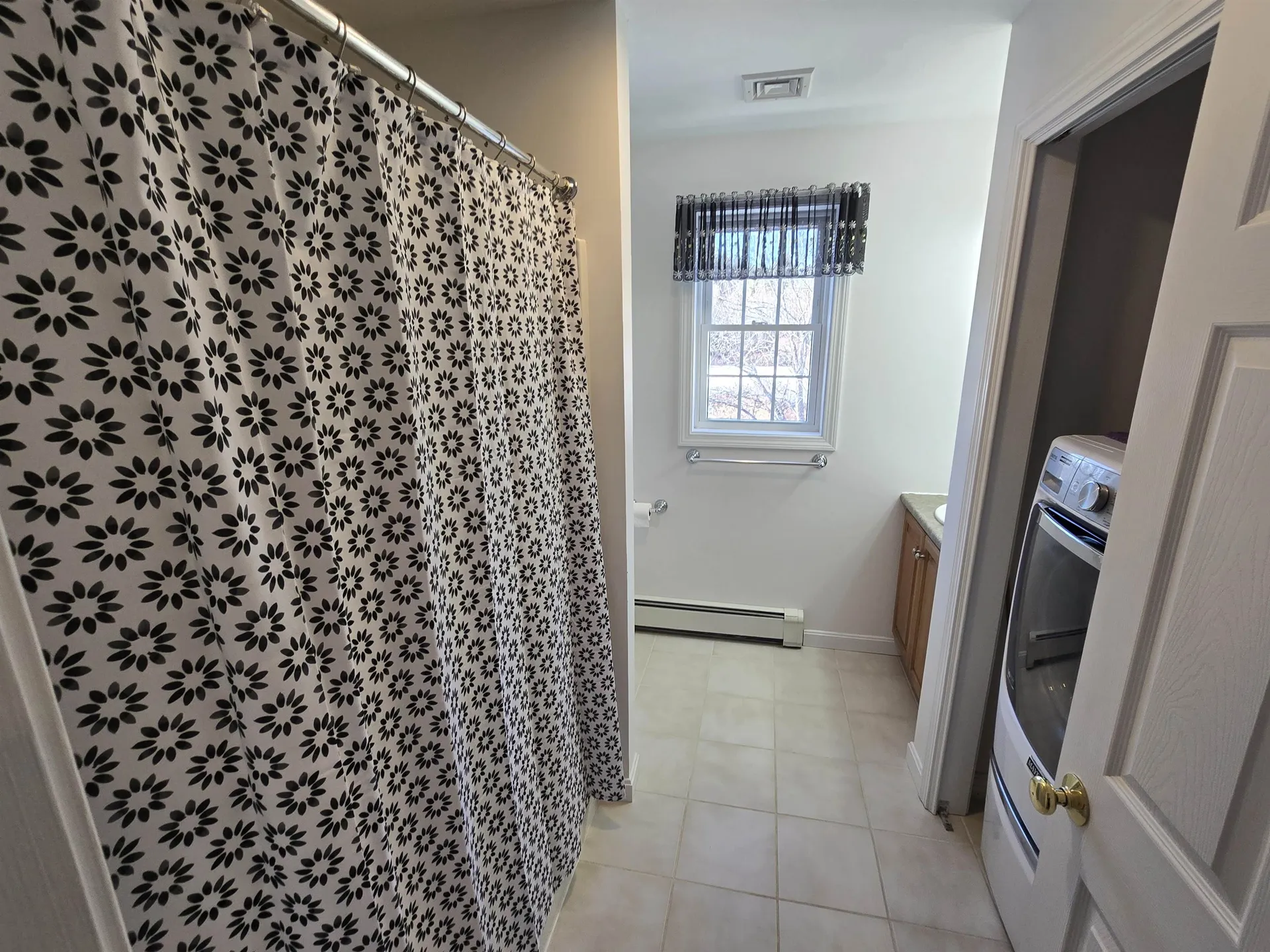 43 Abbey Road Brentwood NH 03833