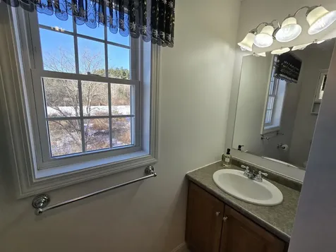 43 Abbey Road Brentwood NH 03833