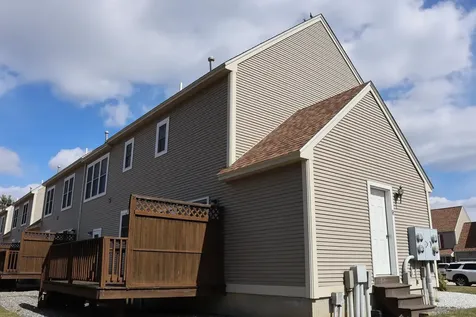 43 Abbey Road Brentwood NH 03833