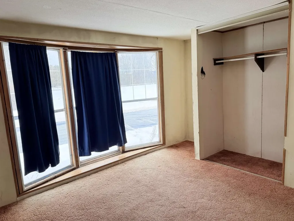 56 Daniels Drive Enfield NH 03748