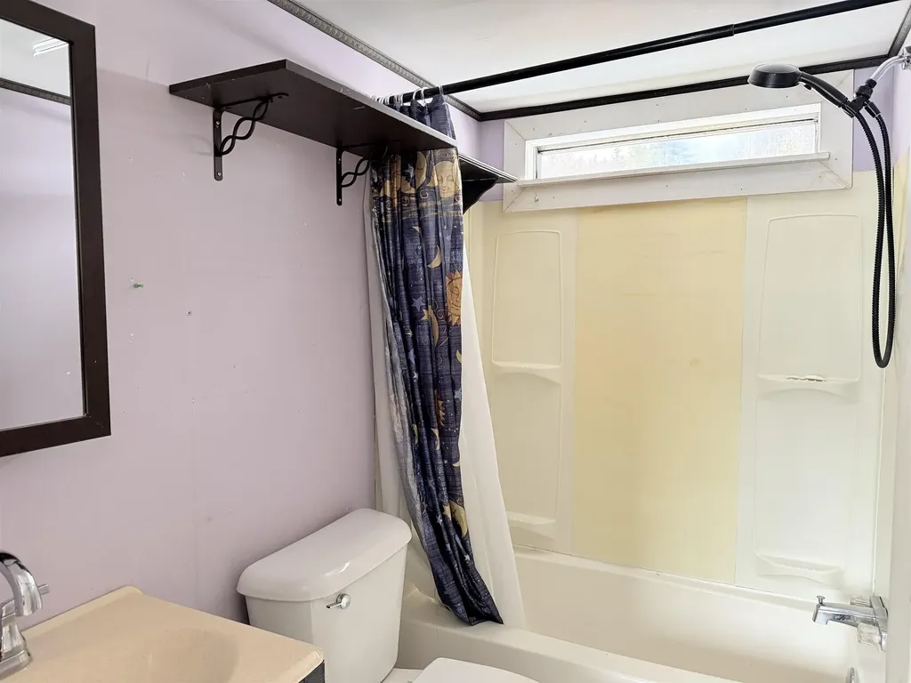 56 Daniels Drive Enfield NH 03748