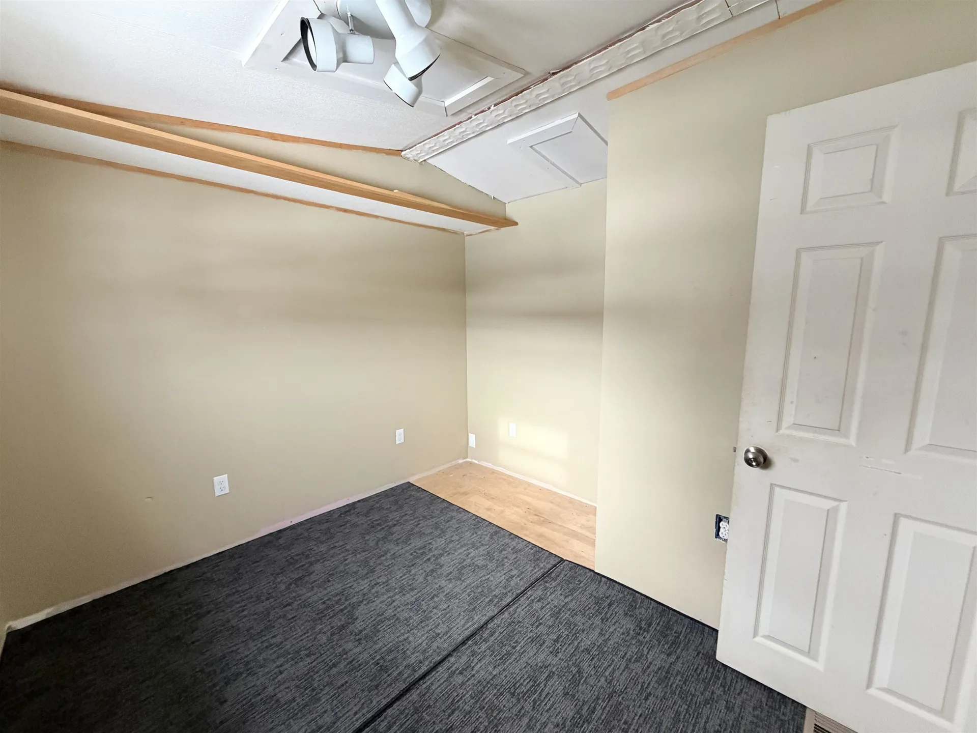 56 Daniels Drive Enfield NH 03748