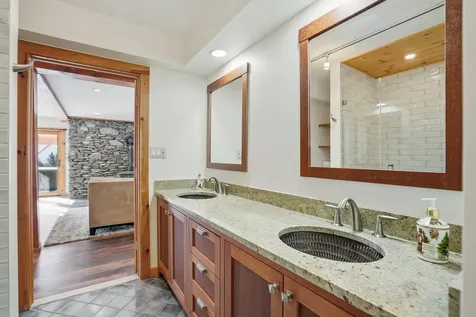 421 Stagecoach Road Fayston VT 05673