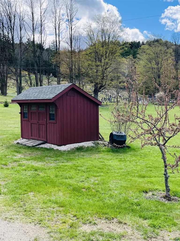 339 Ranney Road Stockbridge VT 05772