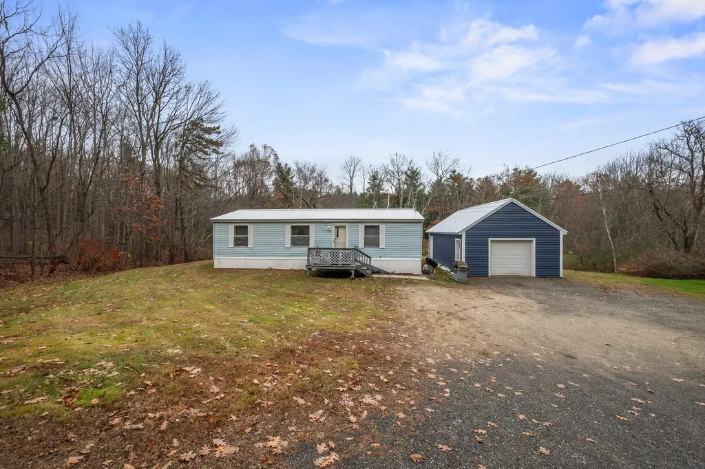 32 Old Pine Hill Road South Berwick ME 03901