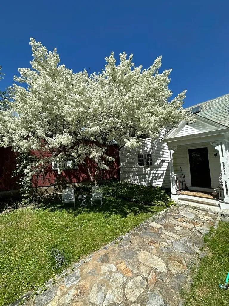 39 West Street Newfane VT 05345