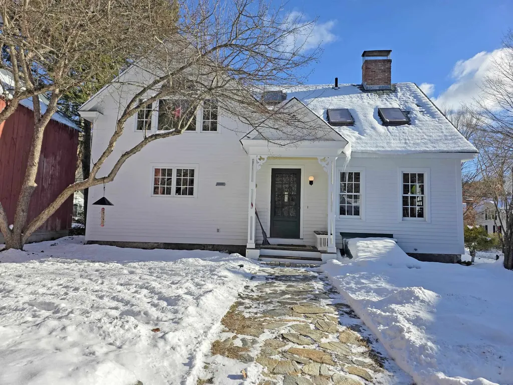 39 West Street Newfane VT 05345