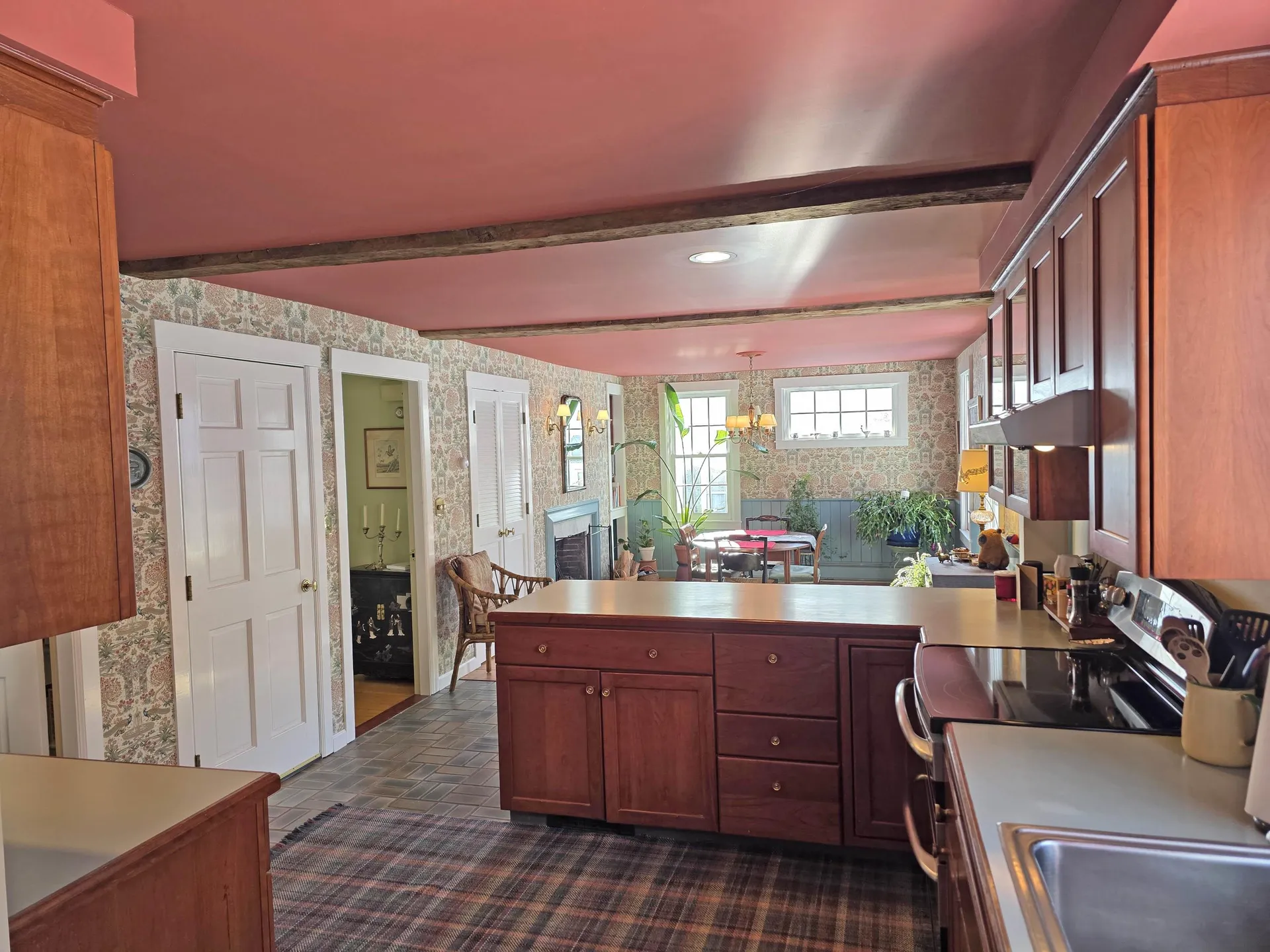 39 West Street Newfane VT 05345