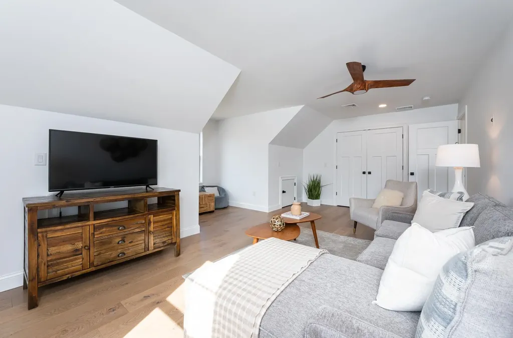 37 Colby Farm Road Chester NH 03036