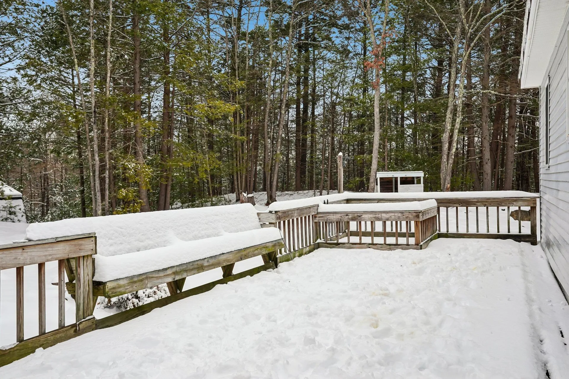 23 Wymans Landing Danville NH 03819