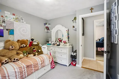 23 Wymans Landing Danville NH 03819