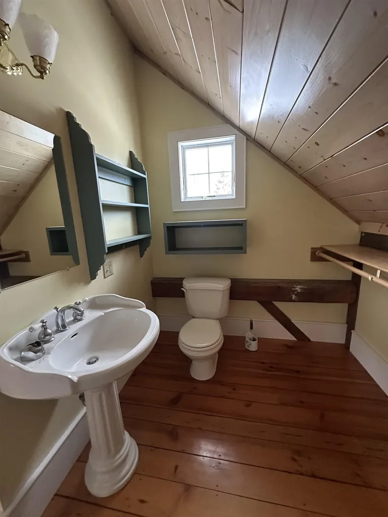 2112 Middle Road Salisbury VT 05769