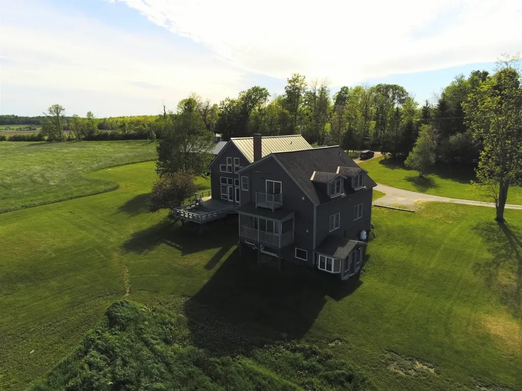 2112 Middle Road Salisbury VT 05769