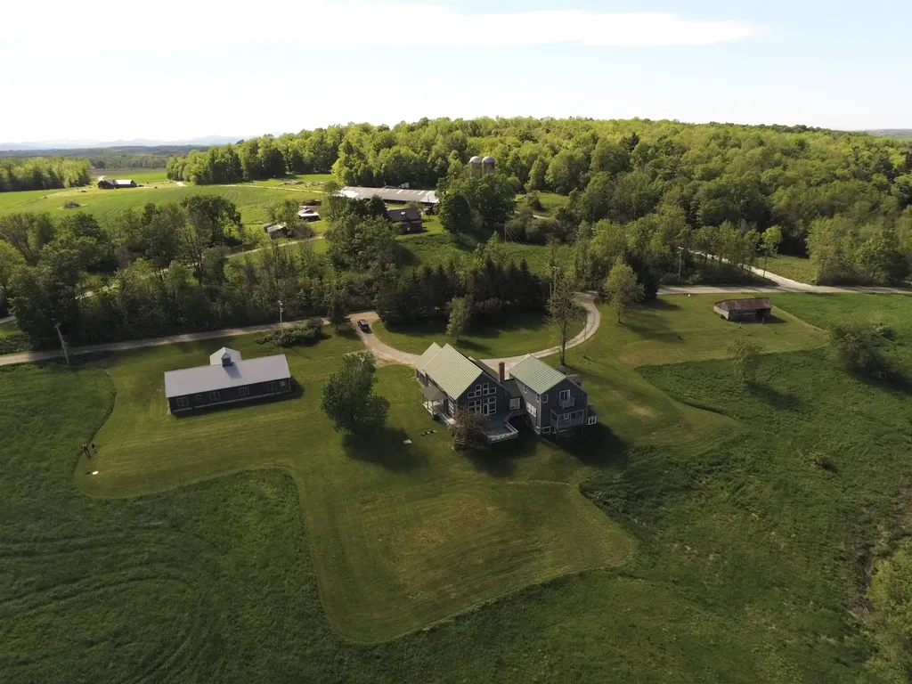 2112 Middle Road Salisbury VT 05769