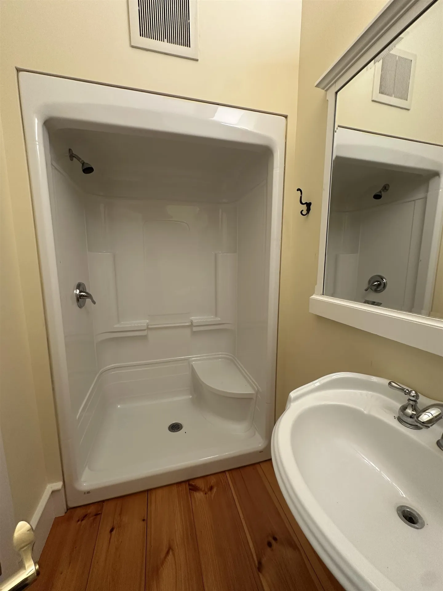 2112 Middle Road Salisbury VT 05769