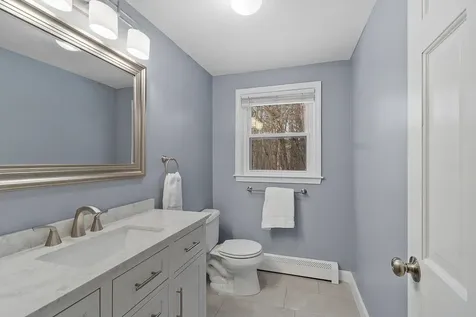 8 Blueberry Road Derry NH 03038